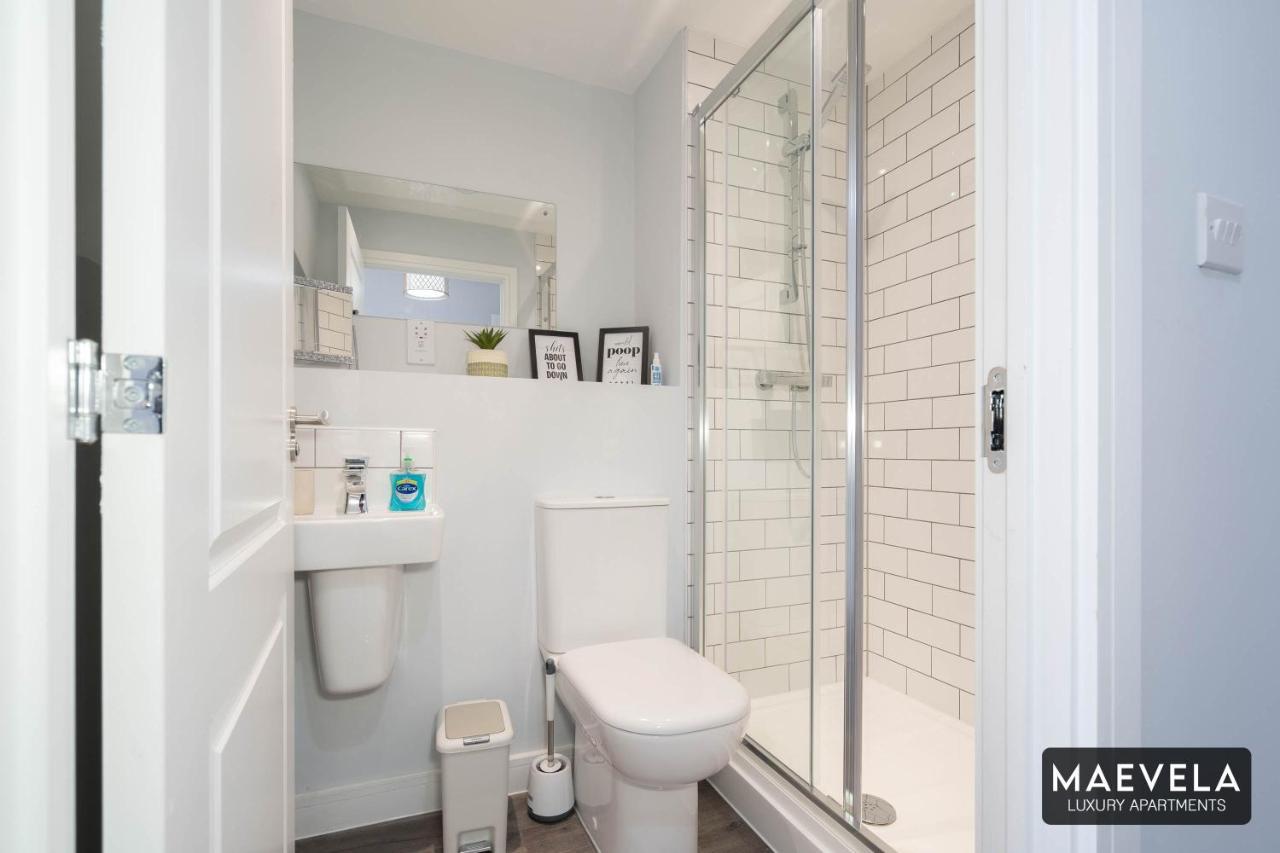 Maevela Apartments - Luxury Top Floor Penthouse - With Parking - 2 Bedroom New Build Apartment ✪ City Centre, Digbeth ✓ With Huge Patio Sliding Doors - City View - Rooftop Terrace - Ps4 & Smart Tv'S Birmingham Zewnętrze zdjęcie